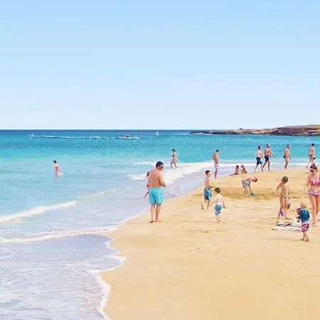 בית נופש Niovi - Coralli Beachfront פרוטאראס